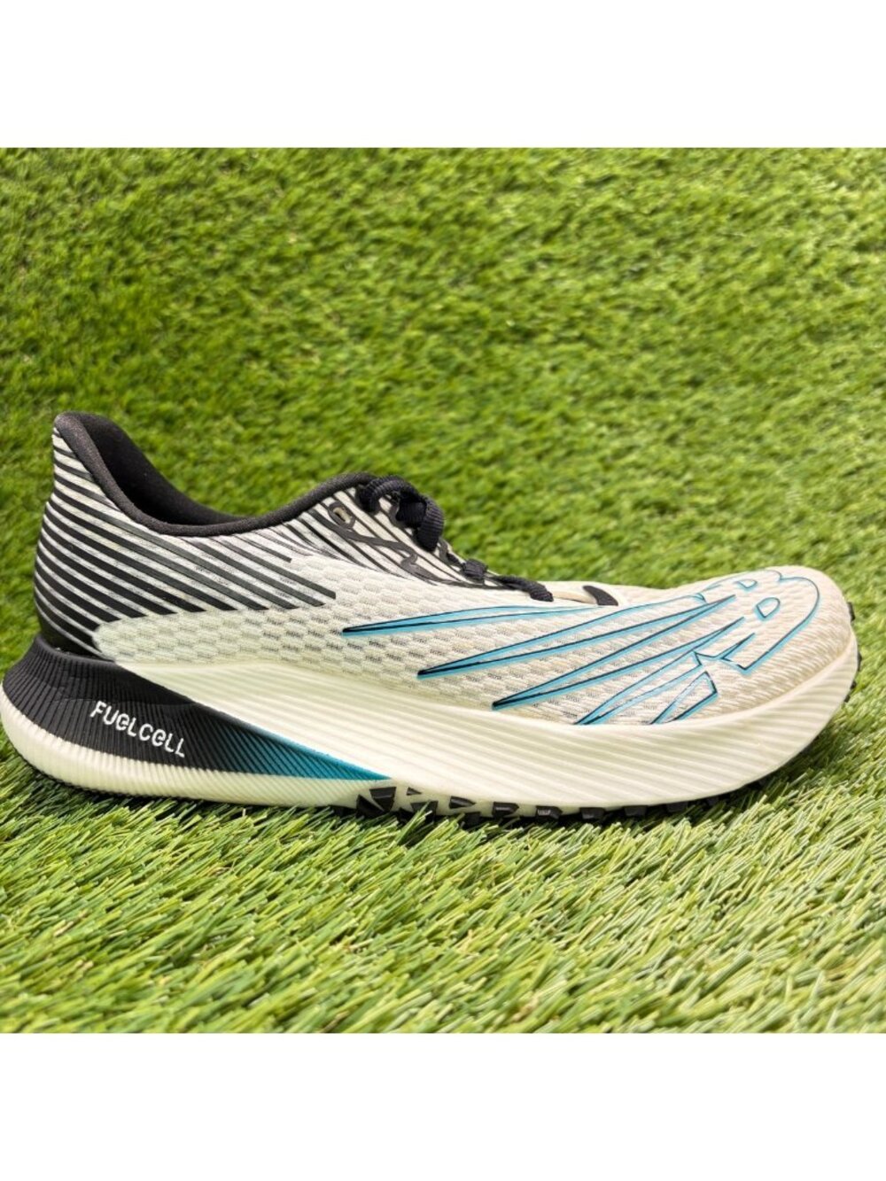 New Balance FuelCell RC Elite V1 Womens Size 7.5 White Running Shoes Sneakers